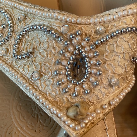 COPY - no boundaries bedazzled woman’s sandals,size 8 - Picture 3 of 7